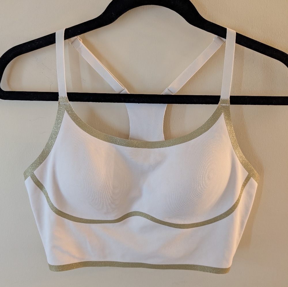 EUC!🌟PINK  by Victoria’s Secret — Lightly Lined Sports Bra  🤍✨Size L
